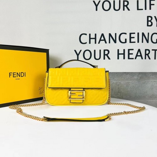 Geantă Fendi Baguette din piele nappa F0881 galbenă