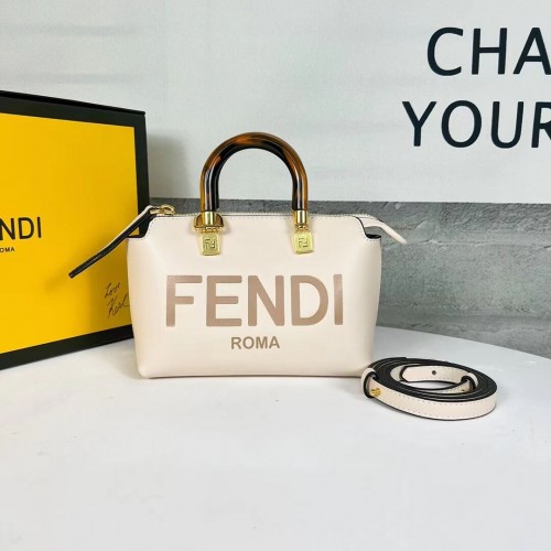 Geantă mică din piele Fendi By The Way Mini Boston 8BS067A Crem