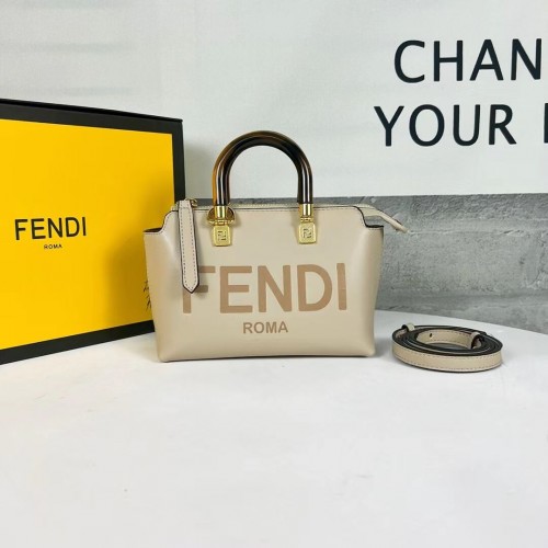 Geantă mică din piele Fendi By The Way Mini Boston 8BS067A gri porumbel