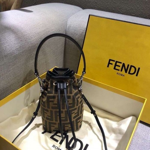 Geantă mică Fendi MON TRESOR 8BS010 neagră