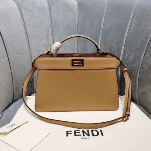 Geantă din piele Fendi PEEKABOO ISEEU EAST-WEST 8BN323A caisă