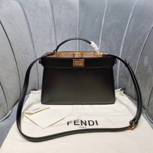 Geantă din piele Fendi PEEKABOO ISEEU EAST-WEST 8BN323A neagră