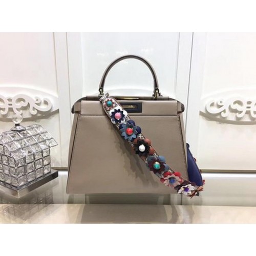 Geantă mică Fendi Peekaboo din piele de vițel FD26796 Caisă