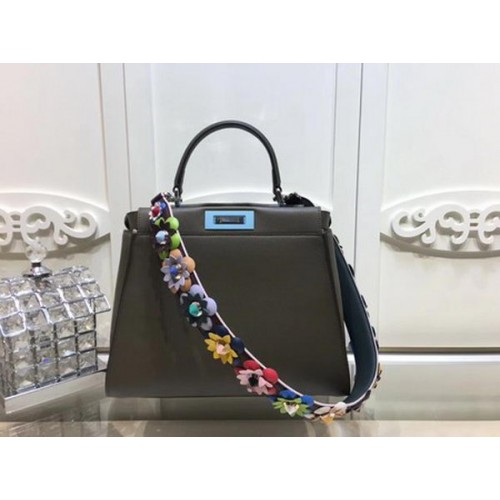 Geantă mică Fendi Peekaboo din piele de vițel FD26796 kaki