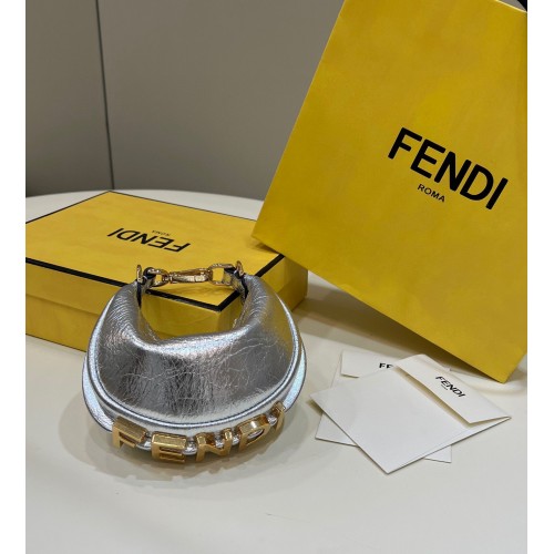 Geantă mică Fendi Praphy Original din piele cu logo FENDI 80056S argintie