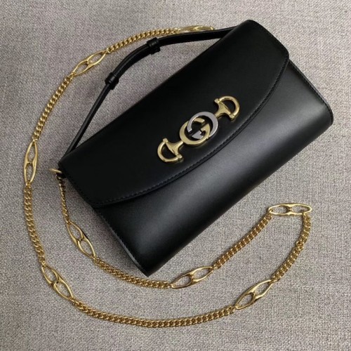 GUCCI Geantă de umăr mică din piele Zumi 572375 neagră