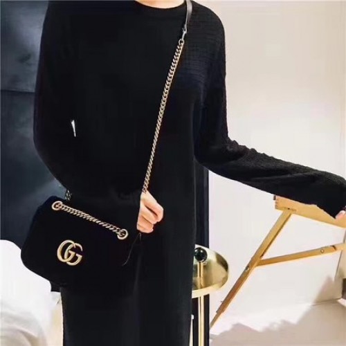 Geantă de umăr Gucci 443497 GG Marmont Chevron din catifea, neagră