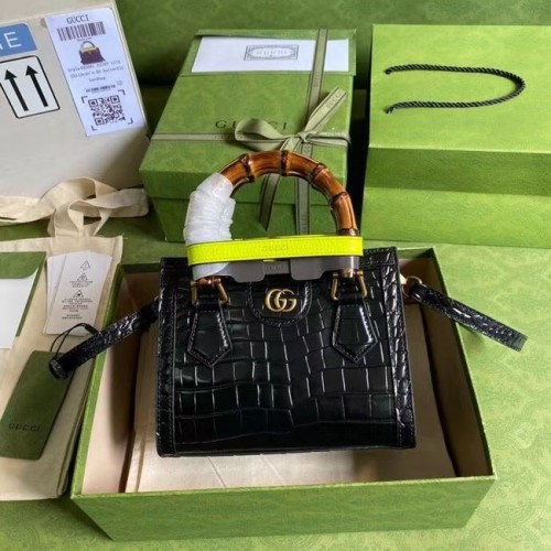Geantă mini tote Gucci Diana crocodil 655661 neagră