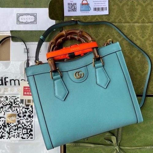 Geantă mică Gucci Diana 660195 albastru deschis