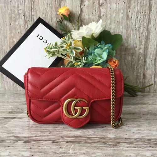Geantă de umăr Gucci GG Marmont Velvet Nano 476433A Roșie