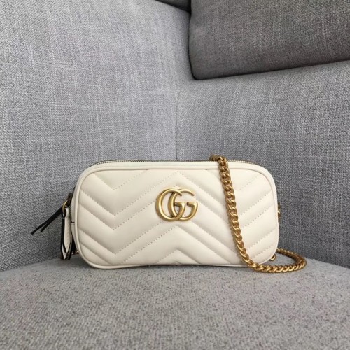 Geantă mini cu lanț Gucci GG Marmont 546581 albă