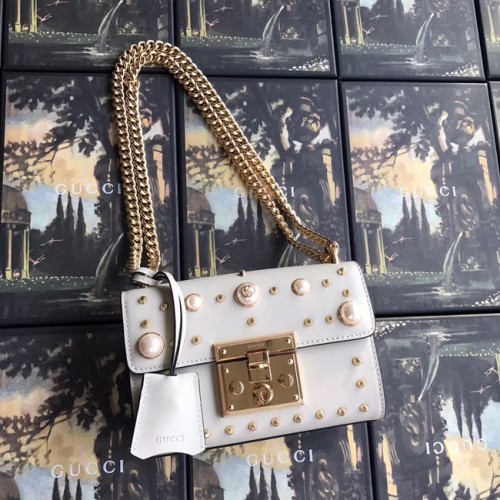 Geantă de umăr Gucci Padlock mică GG Pearl 409487 Albă