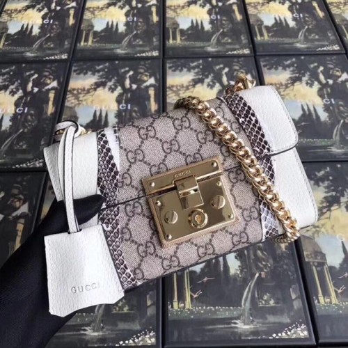 Geantă de umăr mică Gucci Padlock din piele de șarpe 432182 albă