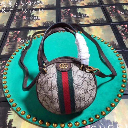 Geantă mică cu mâner superior Gucci Queen Margaret GG 574749