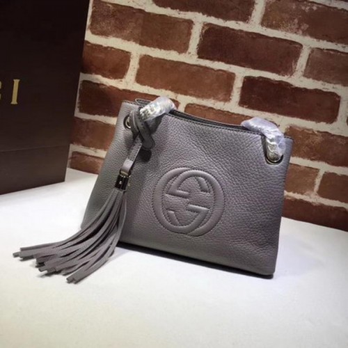 Geantă mică Gucci Soho din piele de vițel 387043 gri