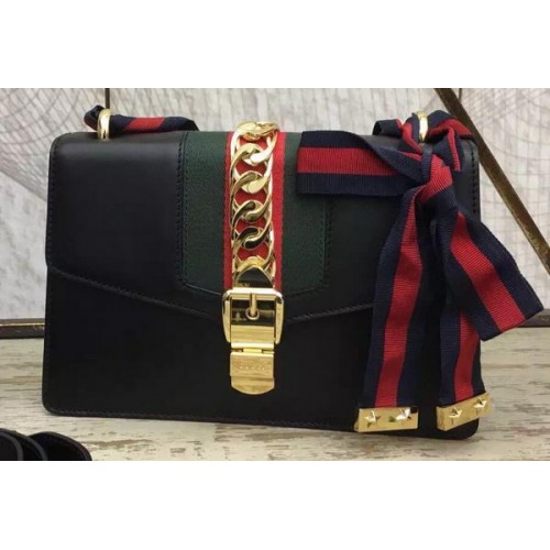 Geantă Gucci Sylvie din piele cu lanț 431667 Neagră
