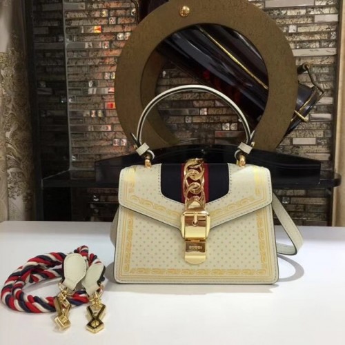 Geantă mini din piele Gucci Sylvie 470270 crem