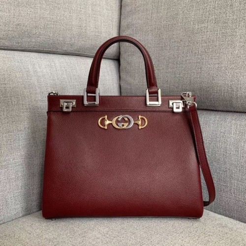 Geantă Gucci Zumi din piele granulată, medie, cu mâner superior 564714 Burgundy