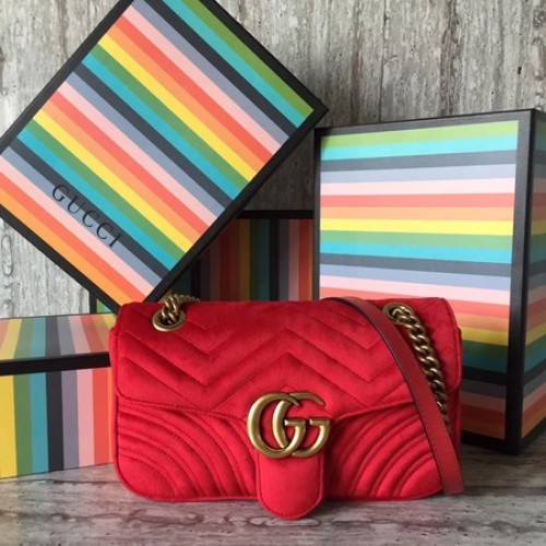 Geantă de umăr Gucci GG Marmont mică cu model chevron 443497 roșie