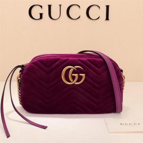 Geantă de umăr Gucci GG Marmont Matelasse din catifea 447632 violet