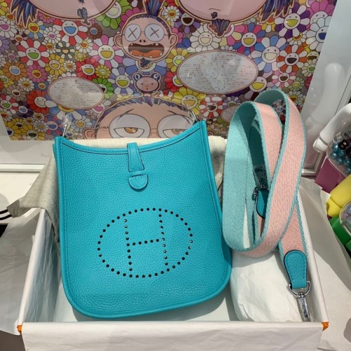 Geantă de umăr mini Hermes Evelyne originală din piele Togo H15698 Verde lac