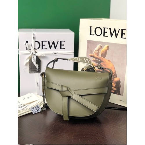 Genți mici Loewe Crossbody Original Leather 8087 verde negricios