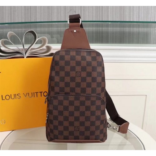 Geantă Louis Vuitton AVENUE SLING N42425 maro