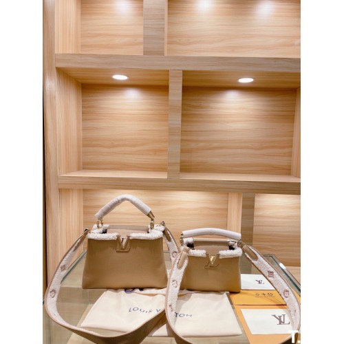 Geantă Louis Vuitton CAPUCINES BB MM Wool M58608 Nude