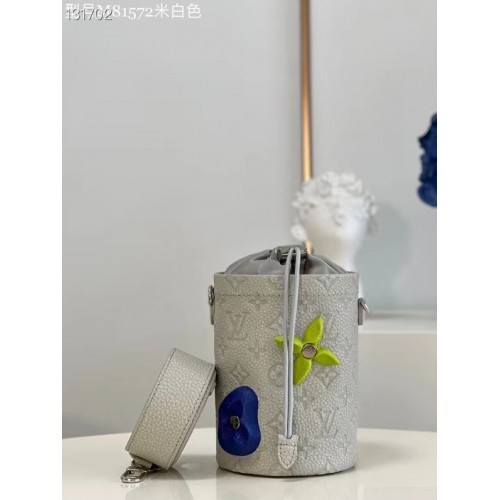 Louis Vuitton CHALK POUCH M81572 Bej