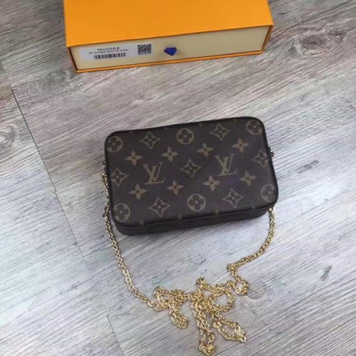 Geantă pentru cameră Louis Vuitton Monogram Canvas M64058