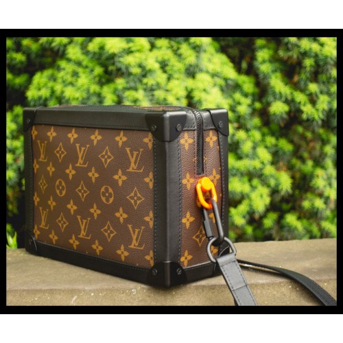 Geantă Louis Vuitton Monogram Canvas PETITE MALLE M20233 neagră