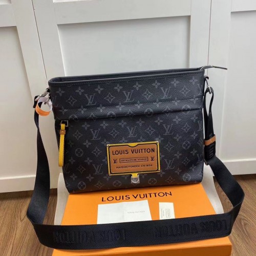 Geantă Louis Vuitton Original din piele cu monogramă Eclipse PM Voyager M48219 Coffee