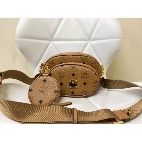 Geantă crossbody multifuncțională MCM Essential Visetos din piele de vițel MCM96858 Camel