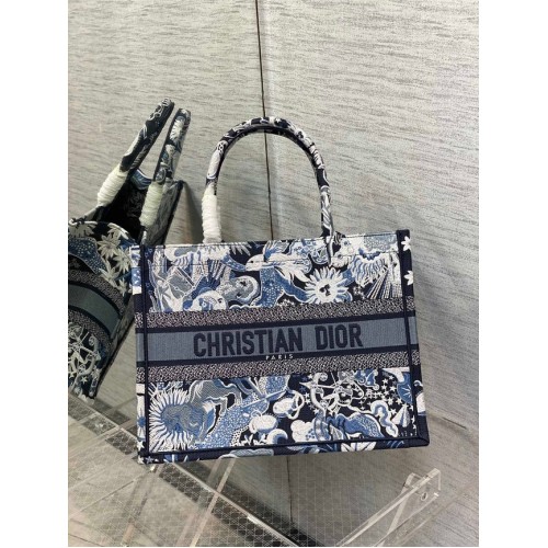 Geantă medie Dior Book Tote Latte cu broderie D-Constellation M1296ZRUV-2