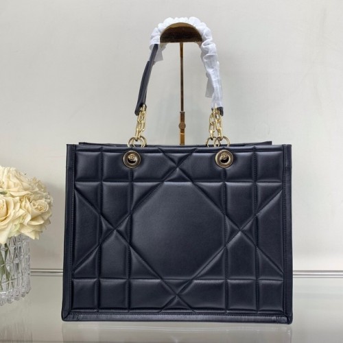 GEANTĂ MEDIE DIOR ESSENTIAL TOTE Piele de vițel M8721 NEAGRĂ