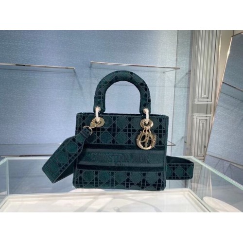 GEANTĂ MEDIE LADY D-LITE Cannage Catifea Brodată M0565OW verde