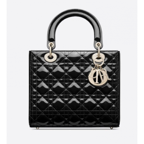 Geantă medie LADY DIOR, piele de vițel Cannage neagră lăcuită M0565OW