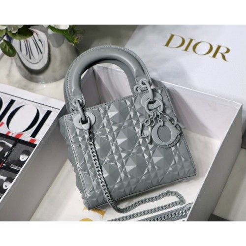 Geantă medie LADY DIOR Piele de vițel Cannage M0566OE gri