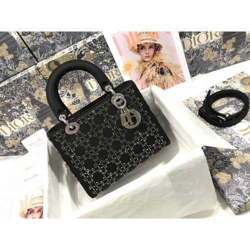 Geantă medie LADY DIOR din piele M0565E neagră