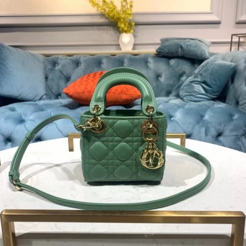 MICRO GEANTĂ LADY DIOR Scarlet Cannage Lambskin S0856O verde