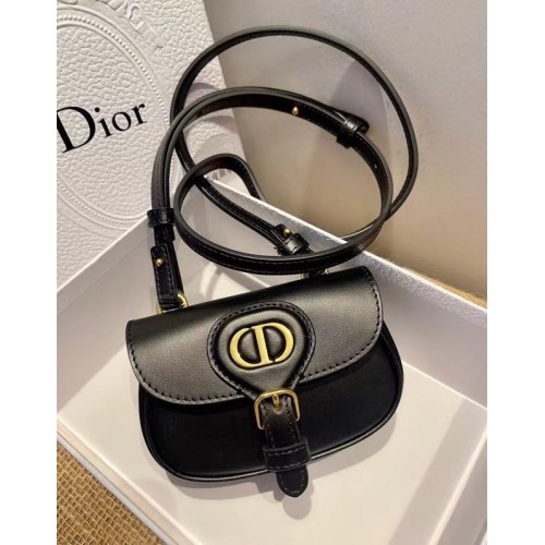 Geantă mini Dior Bobby, culoare taupe cald, piele de vițel, S5109U, neagră