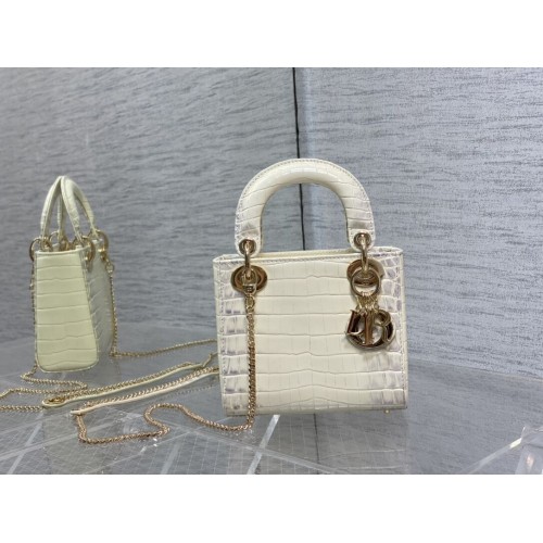 GEANTĂ MINI LADY DIOR Piele de vițel Cannage crocodil C0966 Crem