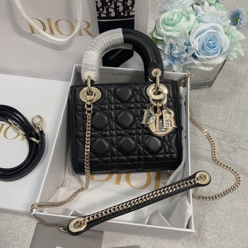 Geantă mini Dior din piele de miel M0566OW negru și auriu