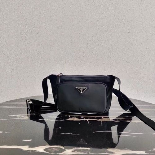 Geantă mini Prada din piele periată 2VD128 neagră