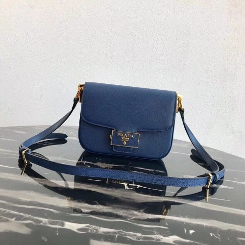 Geantă Prada Embleme Saffiano din piele 1BD217 verde