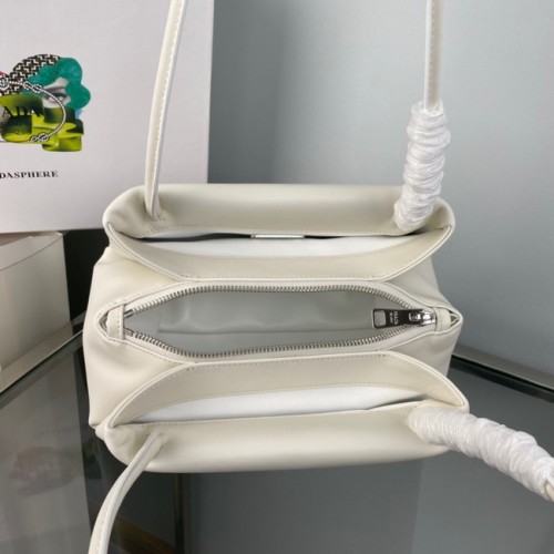 Geantă Prada din piele triunghiulară 1BA368 albă