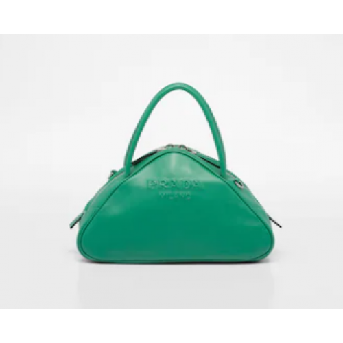 Geantă Prada din piele triunghiulară 1BB082 verde