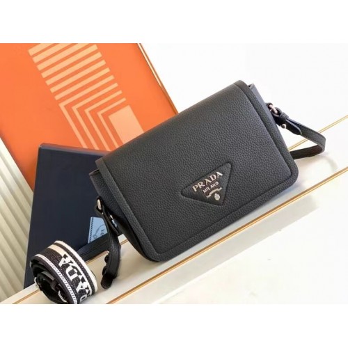 Geantă din piele Prada cu curea de umăr 1DB443 neagră