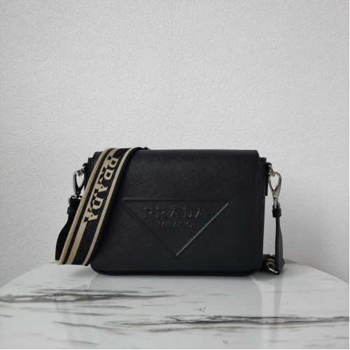 Geantă din piele Prada cu curea de umăr 2BV031 neagră