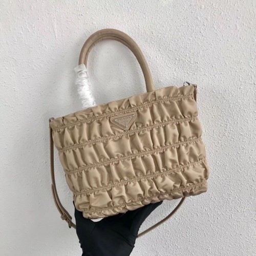 Geantă tote Prada Re-Edition din nailon 1BG321 caisă